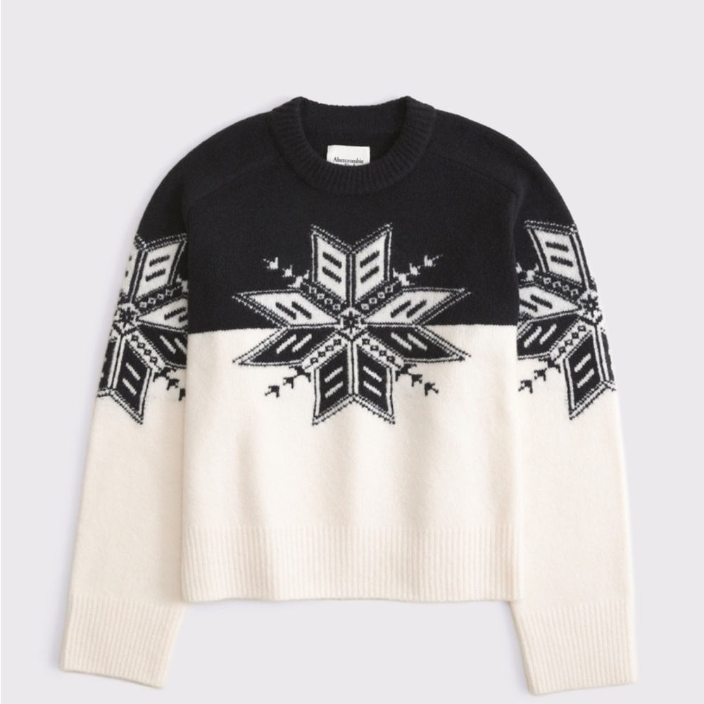 Abercrombie & Fitch Women’s Madeline crew sweater